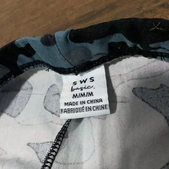 Women’s camo leggings - Picture 3 of 3